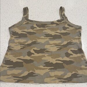 American Eagle ribbed camo tank top